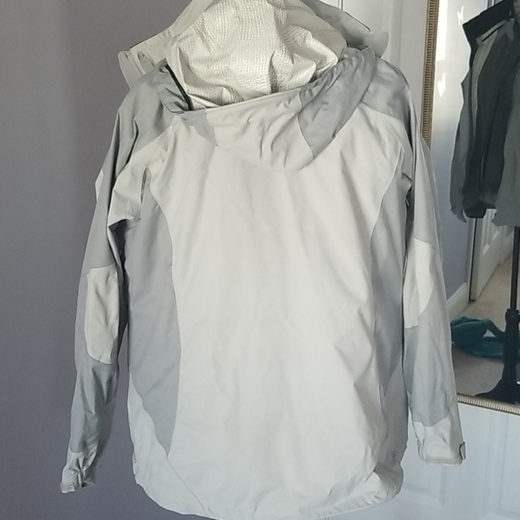 L.L. Bean jacket - Picture 4 of 8